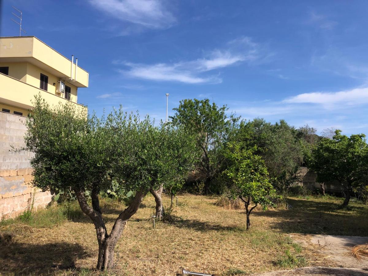 Relax Torre Lapillo Villa Exterior photo